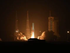 پس از بیانیه‌ای مشترک تروئیکای اروپایی، ایران سه ماهواره پرتاب کرد؟