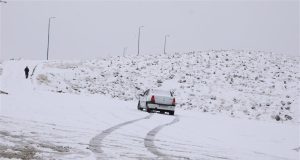 روستاهای در برابر برف و باران: مسدودیت راه دسترسی به صدها روستا در چند استان ایران