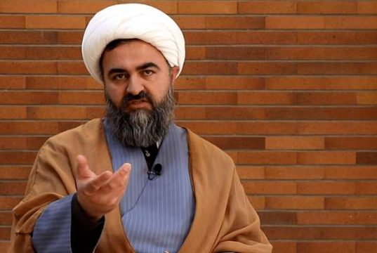 استاد حوزهٔ علمیهٔ قم: تحت فشارم برای اعتراف اجباری