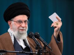 خامنه‌ای، مسائل اقتصادی را به عنوان «تهدید بزرگی» در سال ۱۴۰۲ شناخت