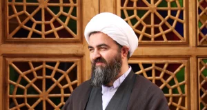 آزادی محمدتقی اکبرنژاد، روحانی که انتقادگر خامنه‌ای بود، با قید وثیقه