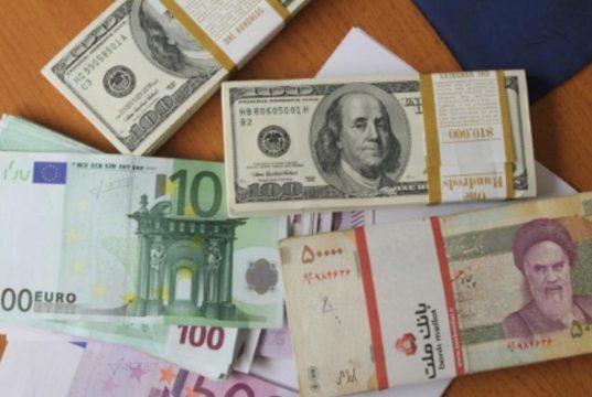 رکورد تاریخی: قیمت دلار در بازار آزاد ایران از مرز ۶۳ هزار تومان عبور کرد